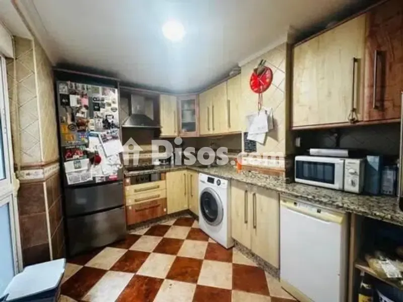 Köök - First Floor Flat with Garden in Pino Montano
