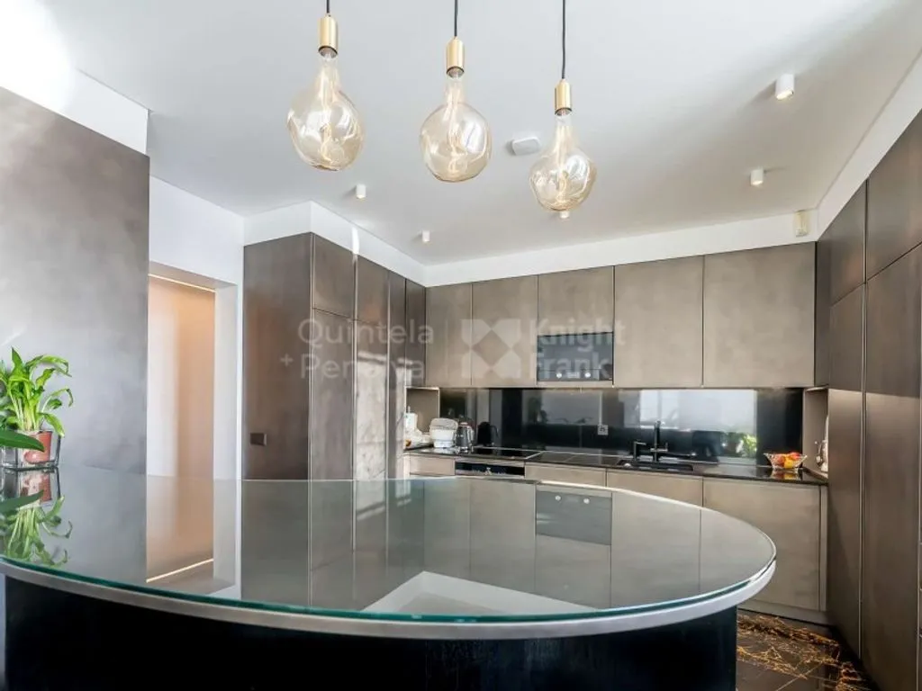 Kitchen - Luxury Apartment with River View in Chiado, Lisbon