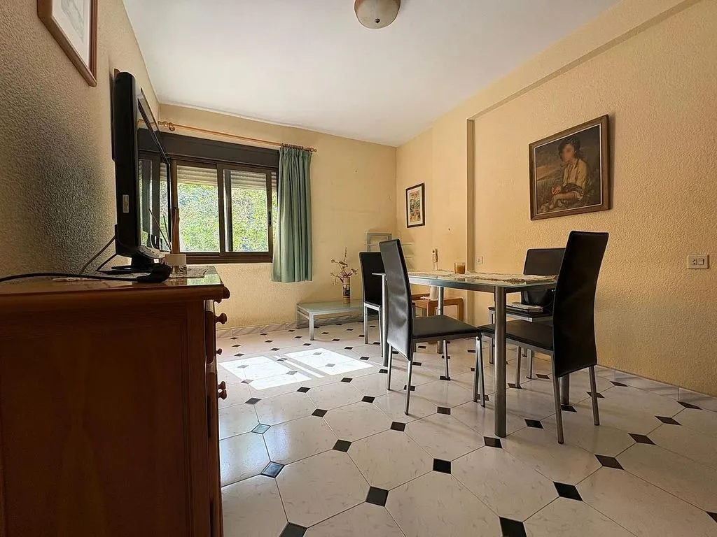 Salle à manger - 3-Bed Apartment with Balcony in Benidorm