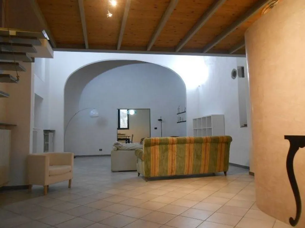 Elutuba - Luxury Apartment with Historic Features in Florence