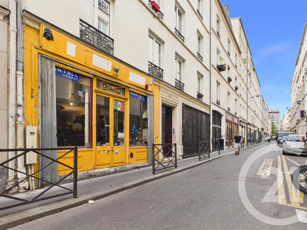 Välivaade - Commercial Premises with Dual Access in Paris 12