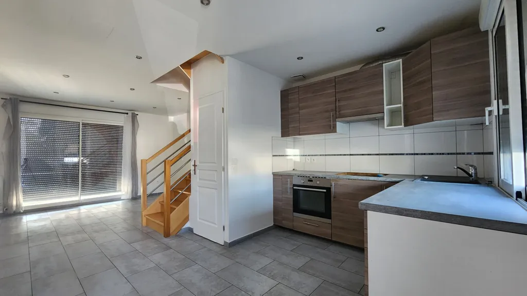 Cuisine - Maison avec Jardin et Terrasse à Ormesson-sur-Marne