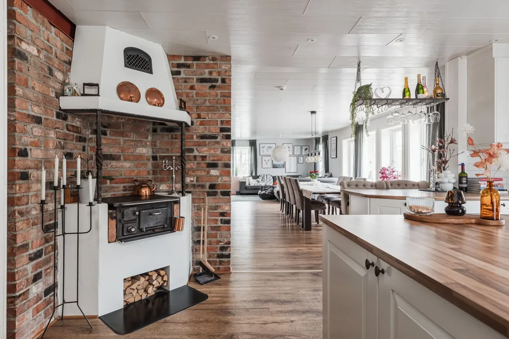 Köök - Spacious Villa with Large Garage in Kisa