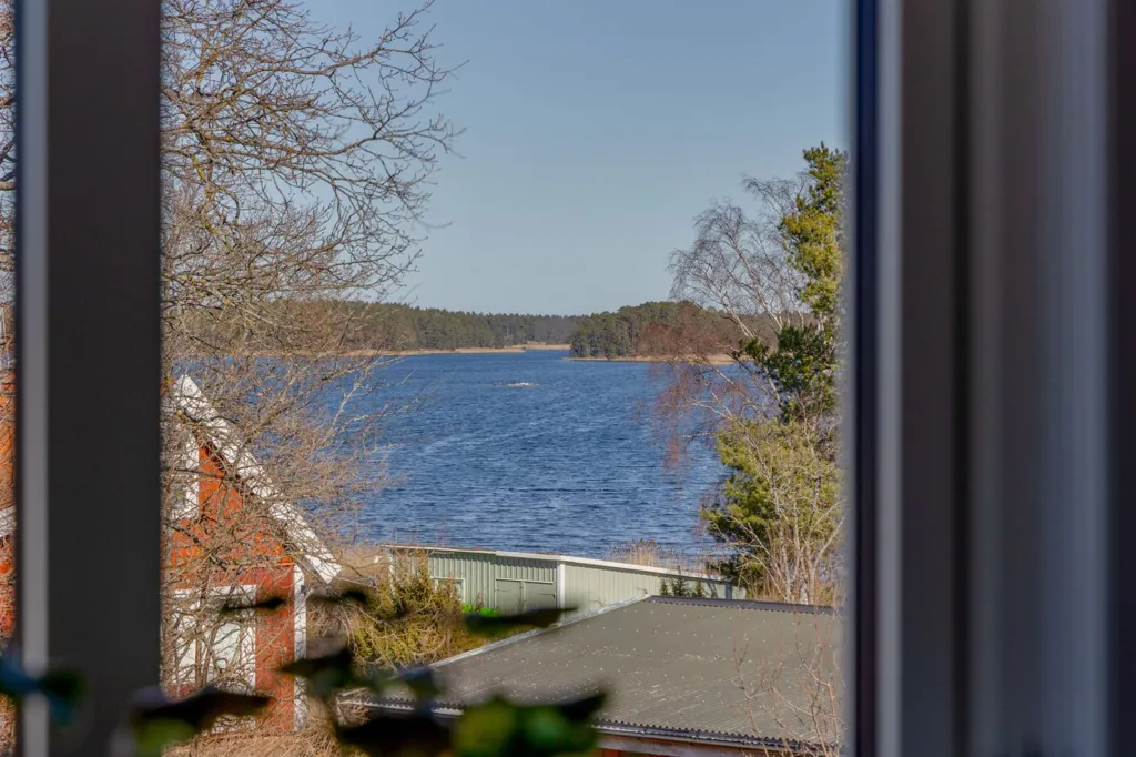 Toad - 1938 Villa with Sea View in Kalmar