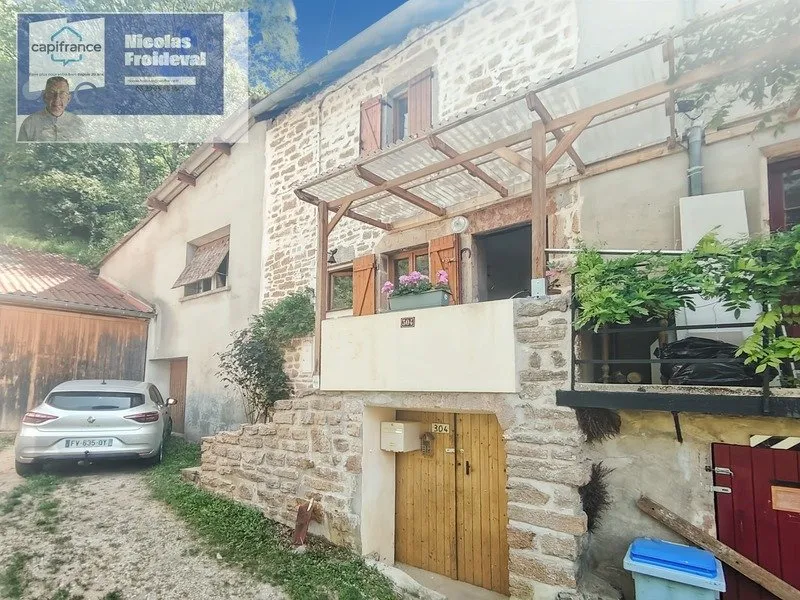 Maison 3 pièces à Gizia