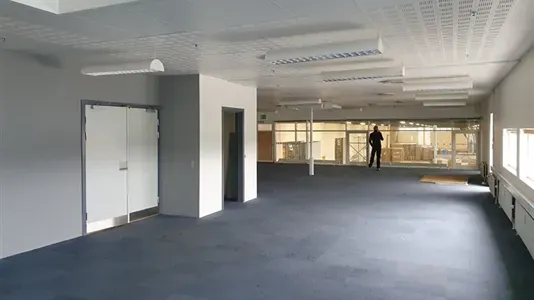 Rooms - Office Space with Storage near Viborg