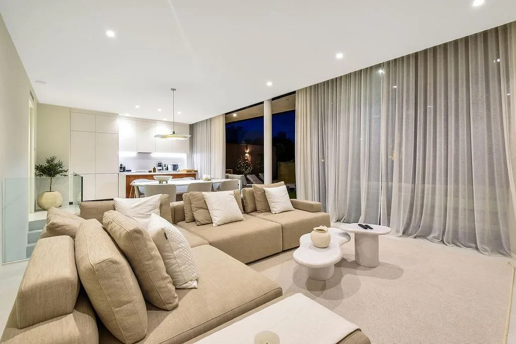 Elutuba - Apartment with Pool in Marina Botafoc, Ibiza