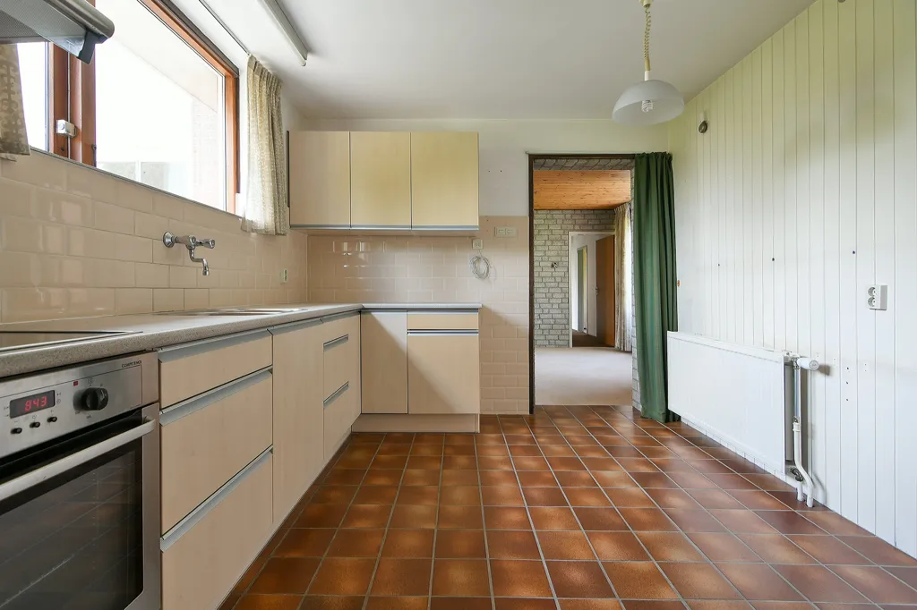 Köök - Villa with Garden on Spacious Plot in Hoofddorp