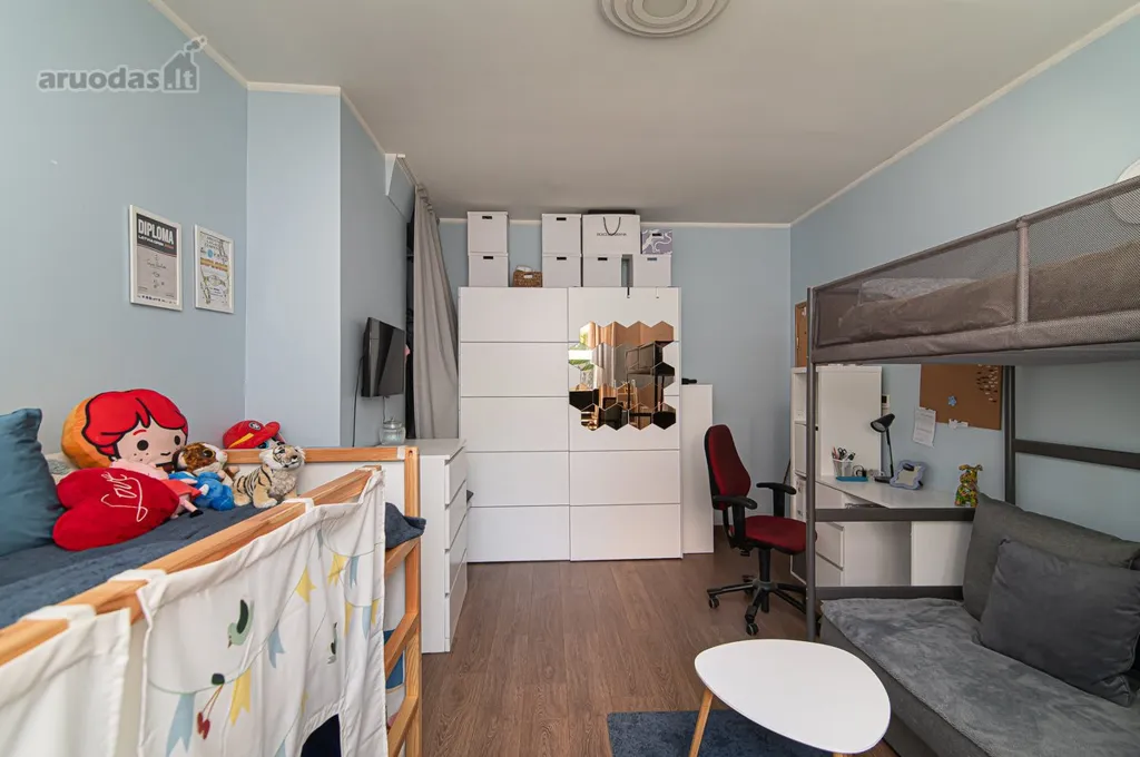 Magamistoad - 4-Bedroom Apartment with Garden in Vilnius