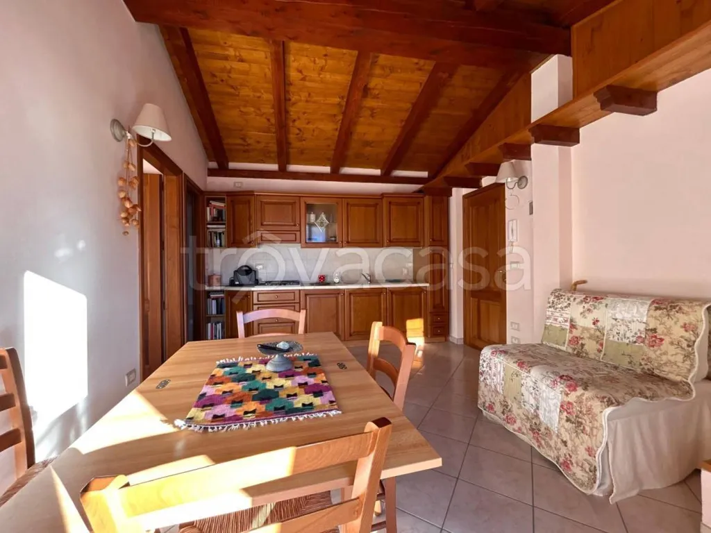 Salle à manger - Apartment with Balcony in Chiusa di Pesio