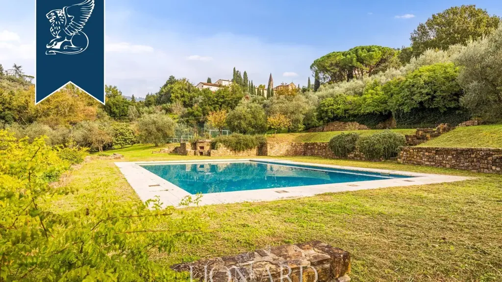 Piscina - Luxury Villa with Skyline View in Settignano