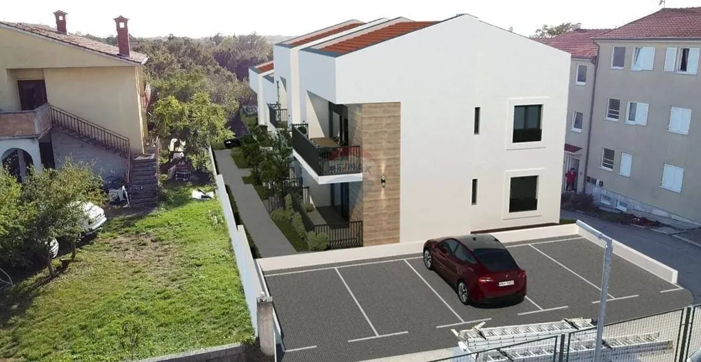 Modern Flat with Balcony in Žminj