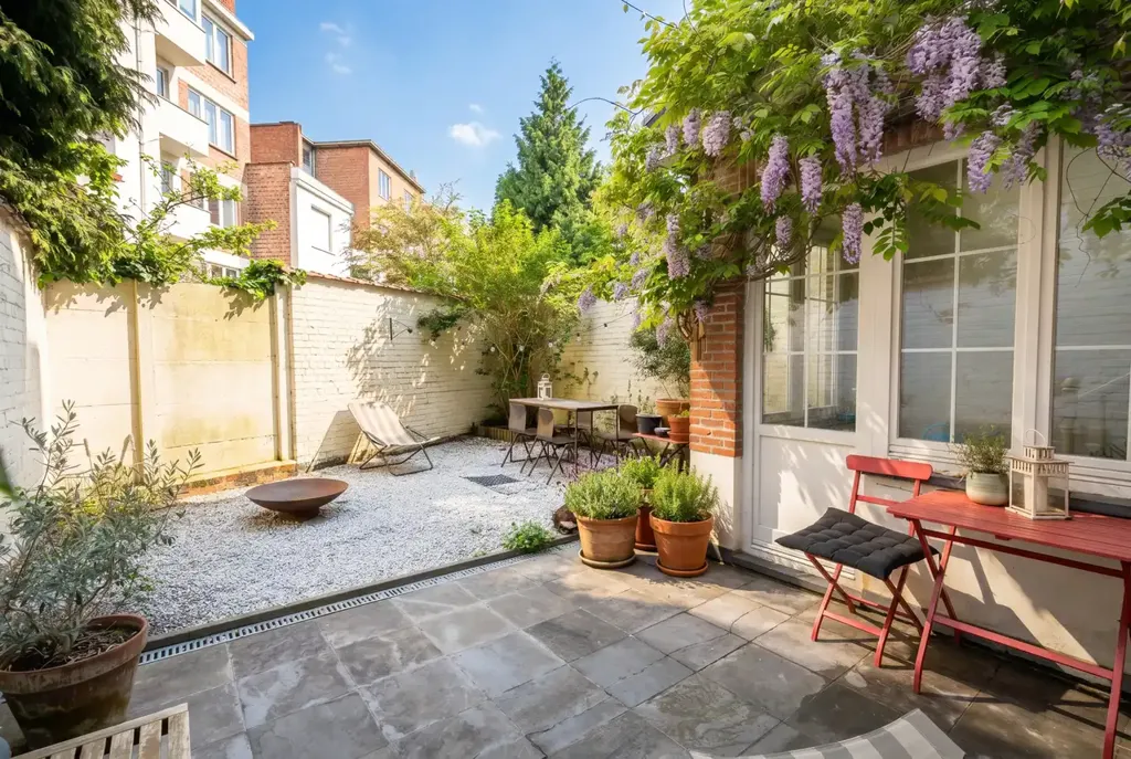 Garden - Ground Floor Apartment with Garden in Schaerbeek