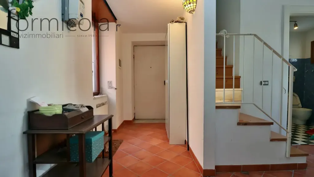 Ingresso - Appartamento con quadrupla esposizione a Napoli