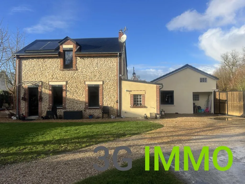 Extérieur - Maison en Pierre Rénovée au Cœur d'un Village
