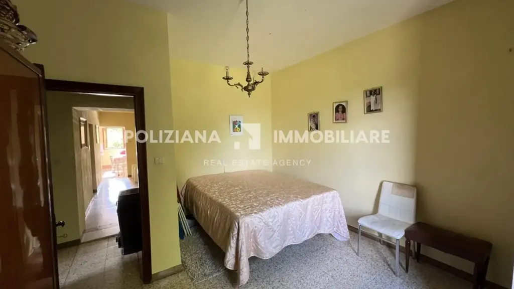 Chambres - Rustic Casale with Olive Grove in Montepulciano