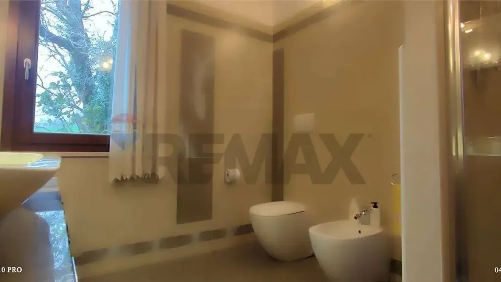Salles de bain - Villa with Garden in Faetano