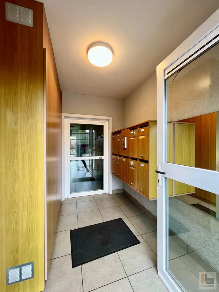 Entrée - Dakappartement avec Terrasse et Garagebox à Wondelgem
