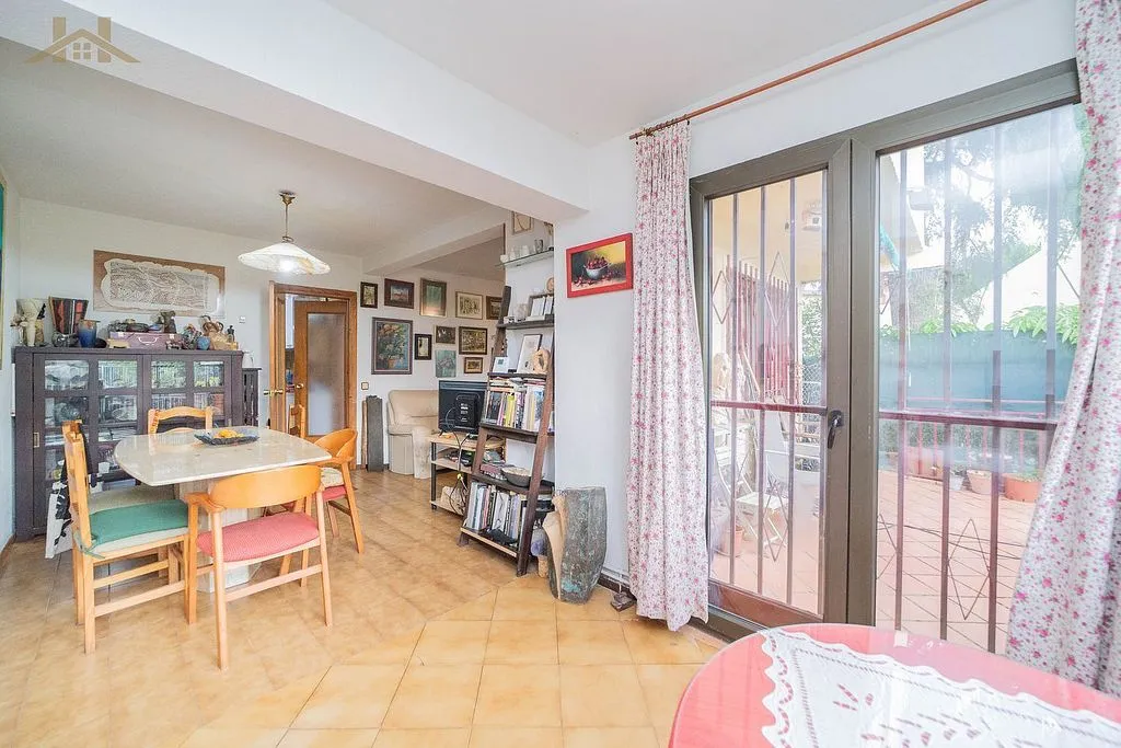 Salle à manger - Corner Semi-detached with Pool in Dehesa – El Soto