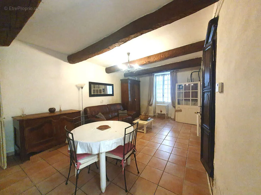 Salle à manger - Maison de Village en Pierre avec Cour à Calvisson