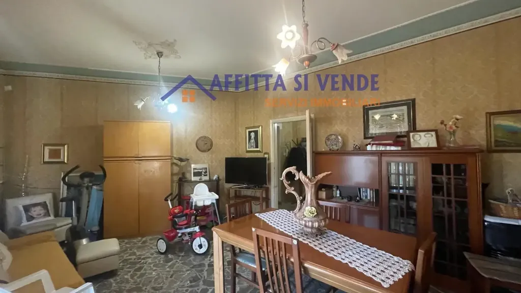 Salle à manger - Quadrilocale with Balcony in Siracusa