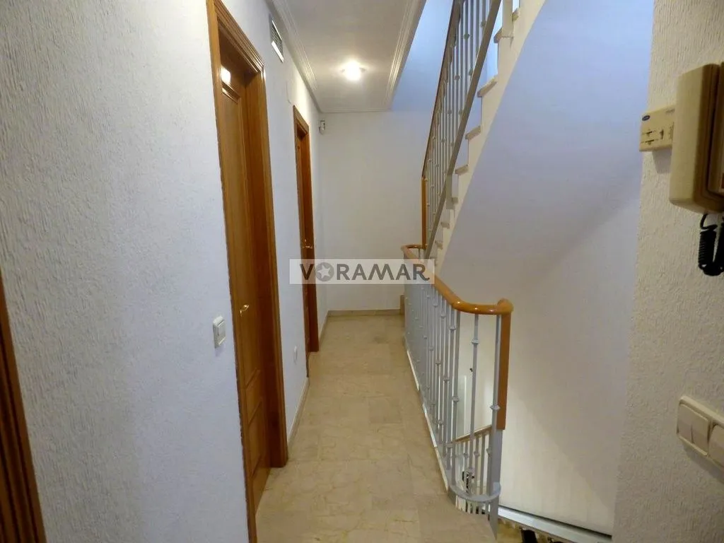 Toad - Luxury Villa with Seafront Access in Valencia