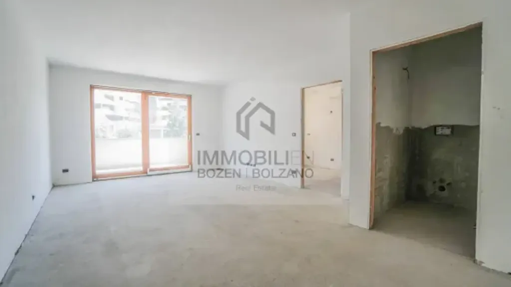 Toad - Rear-Facing Apartment with Terrace in Bolzano