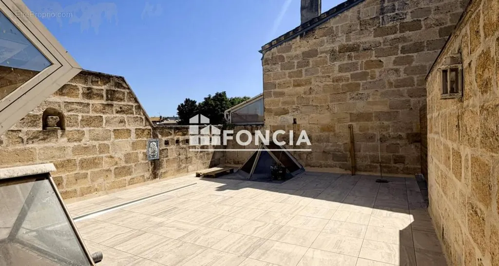 Terrass - Apartment with 55 m² Terrace in Bordeaux