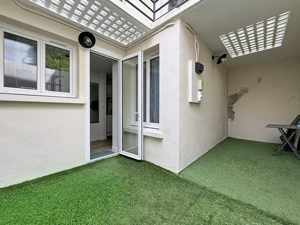 Jardin - Studio Meublé avec Terrasse au Centre de Cholet