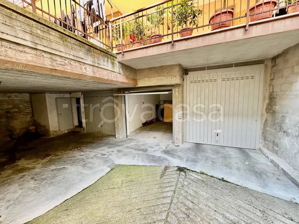 Garage - Apartment with Balcony and Parking in Cuneo