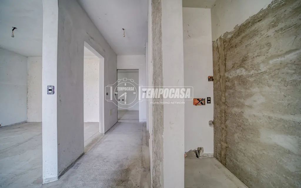 hallway_entrance