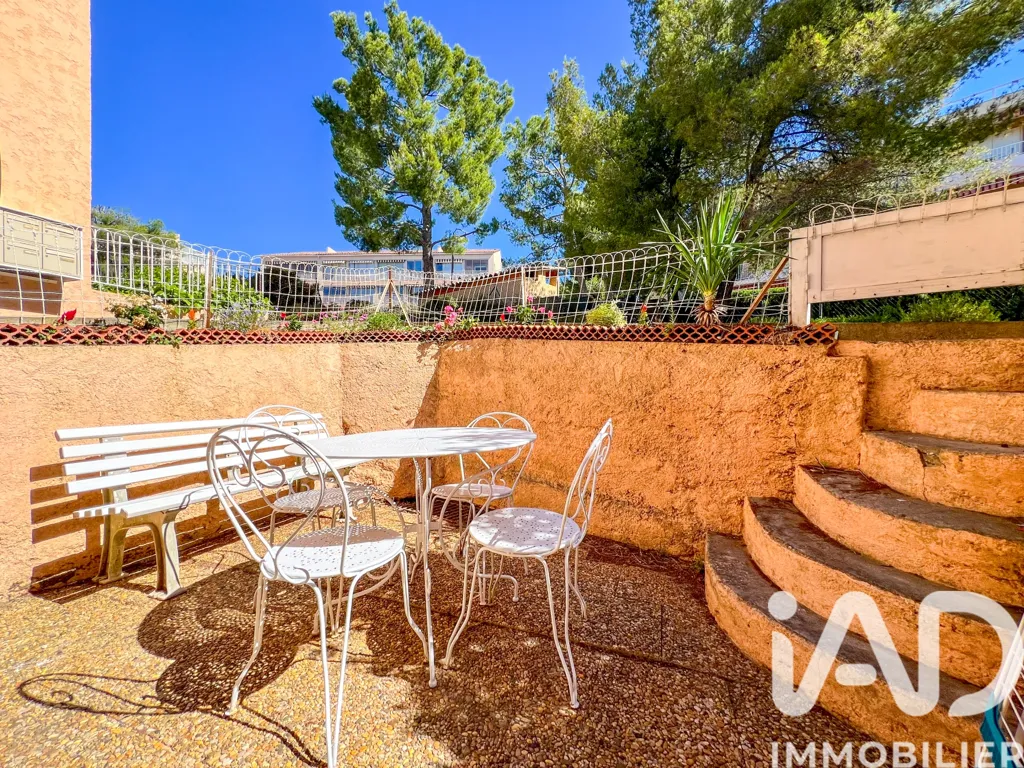 Terrass - Studio with Terrace in Bandol