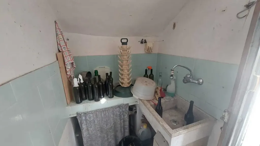 Utility Room - Terraced House with Garden in Vernio