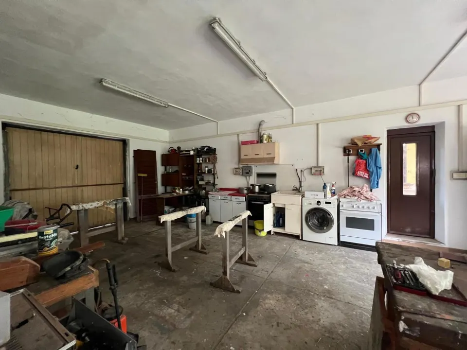 Garage - Independent Villa with Garden in Mortara