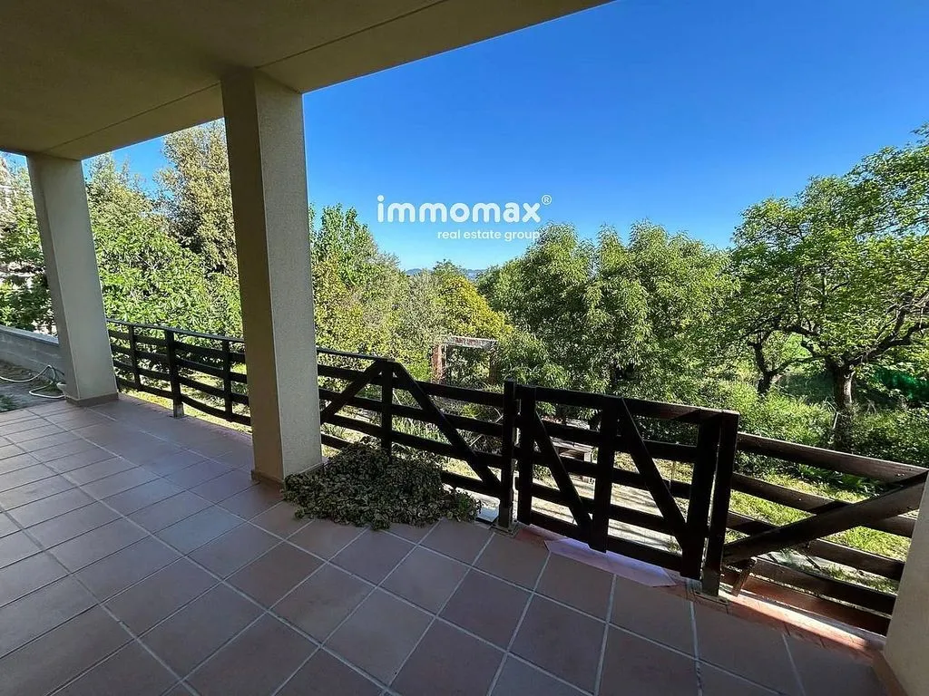 Terrasse - Chalet with Garden and Garage in Palau-solità i Plegamans