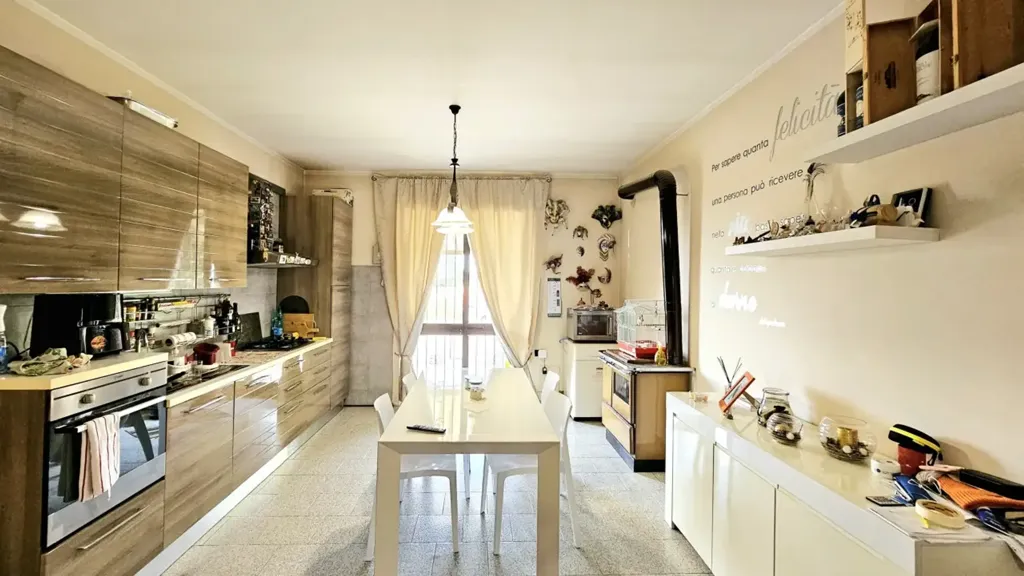 Cuisine - Villa with Garden in Ponso, Bresega