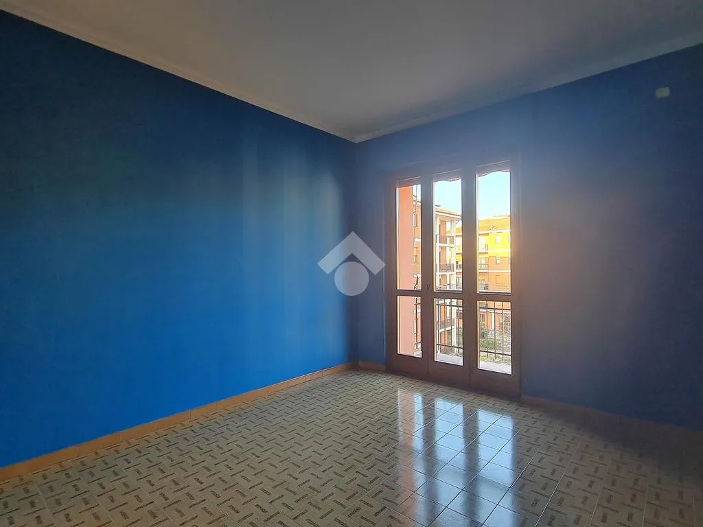 Pièces - Top-Floor Apartment with Balcony in Bra