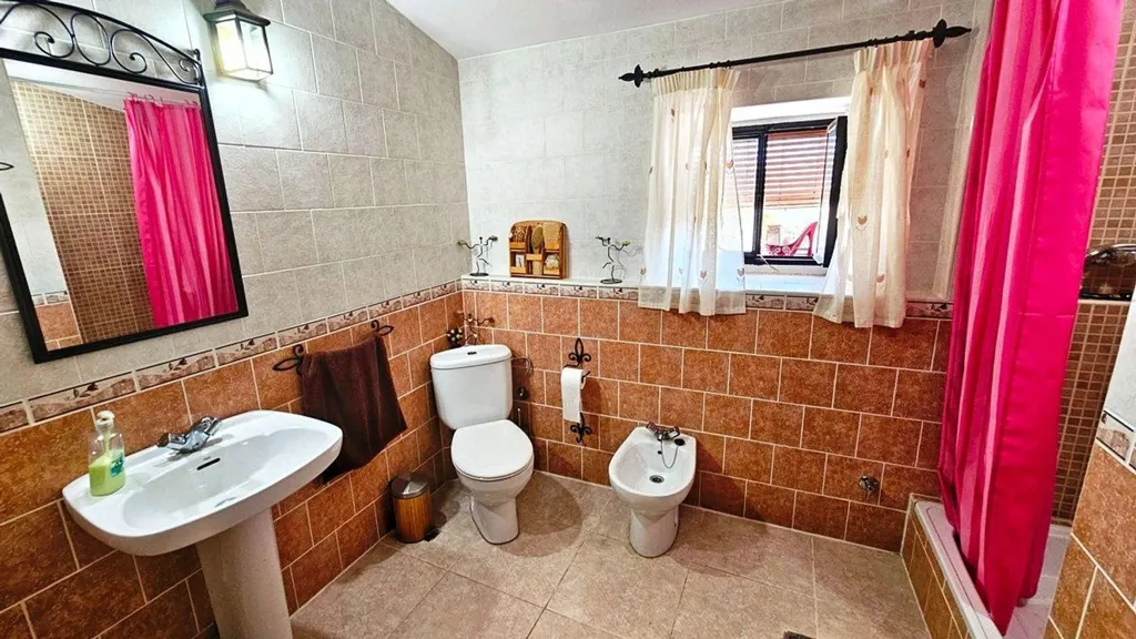 Salles de bain - Villa with West Views in Almonaster la Real