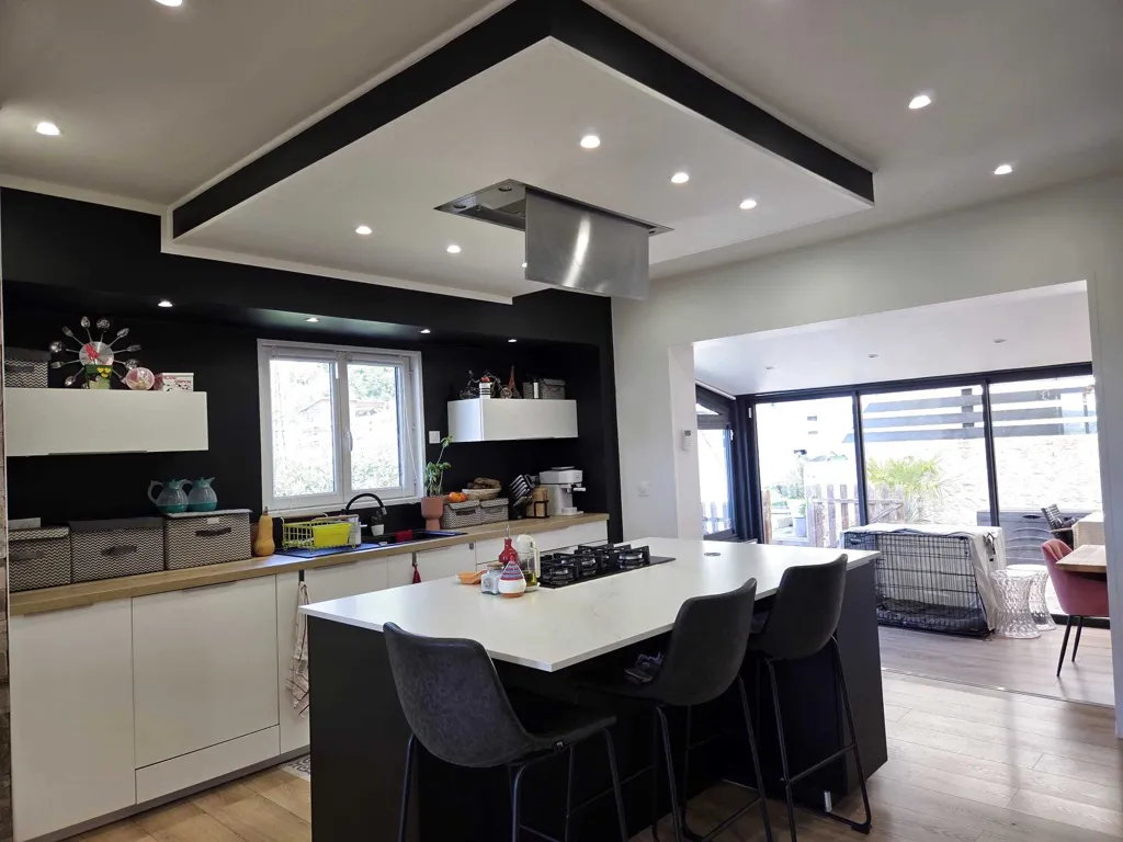 Cuisine - Villa Rénovée avec Piscine sur les Hauteurs de Penne d'Agenais