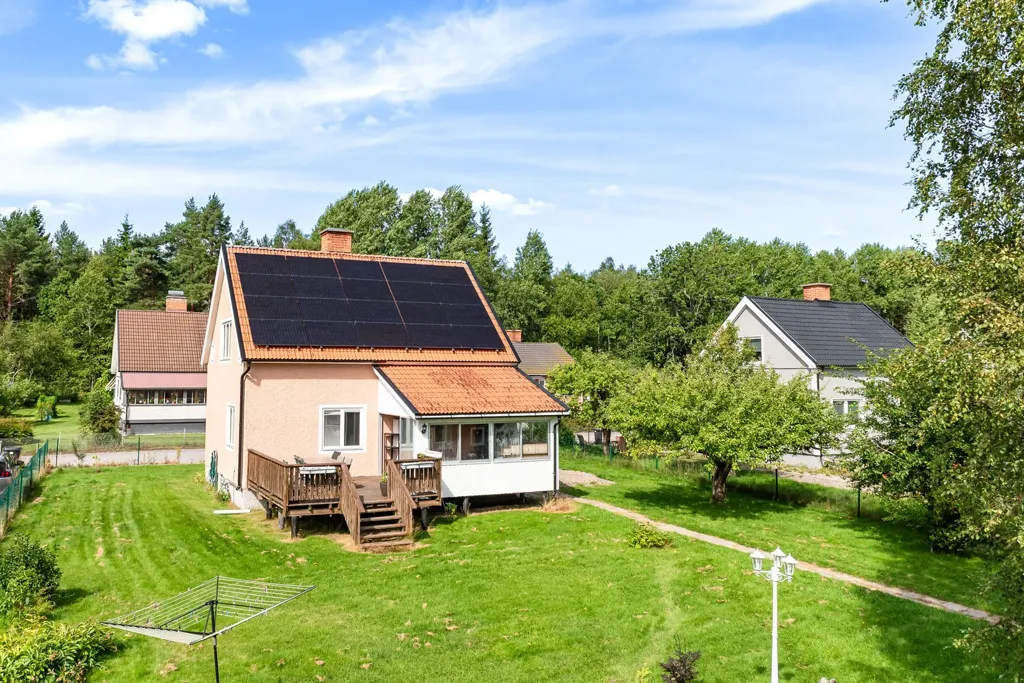 Vue aérienne - Villa with Solar Panels in Högsjö