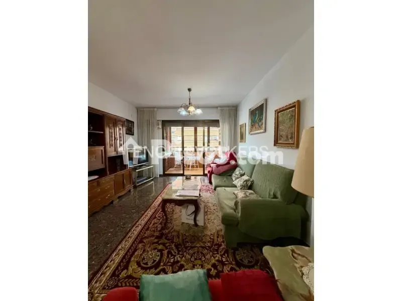 Living Room - Apartment with Stadium Views in Mestalla, Valencia