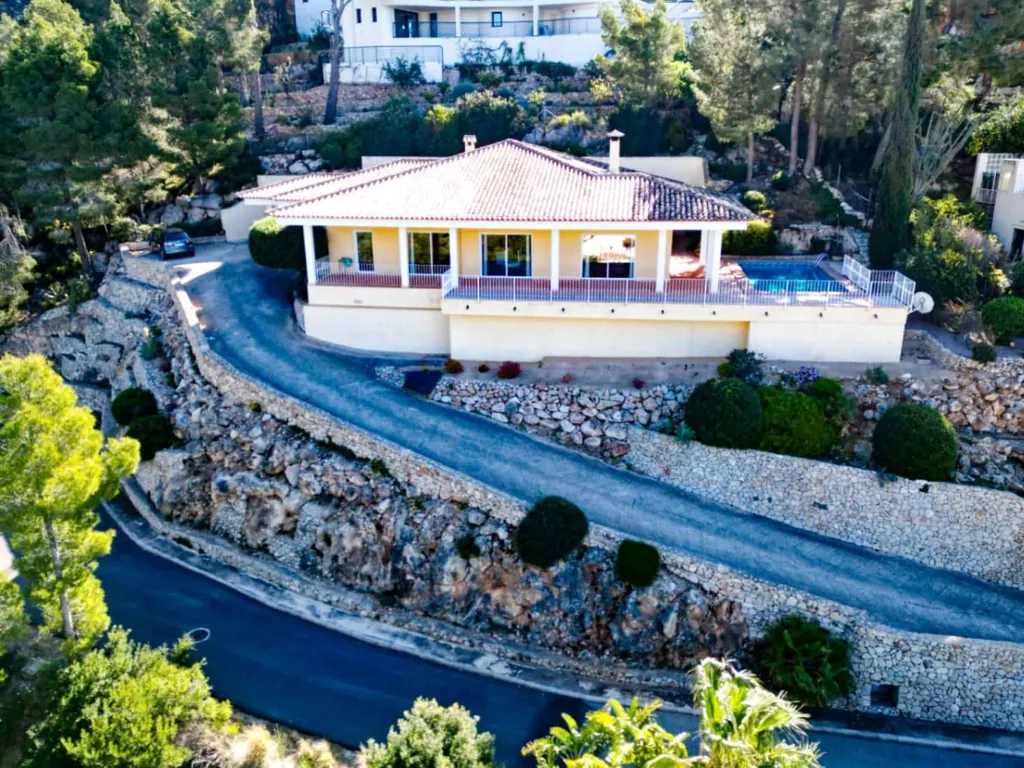 Õhuvaade - Villa with Sea View and Pool in Altea