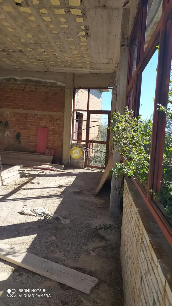 Stanze - Retail Unit with Loading Bay in Nireas Coast
