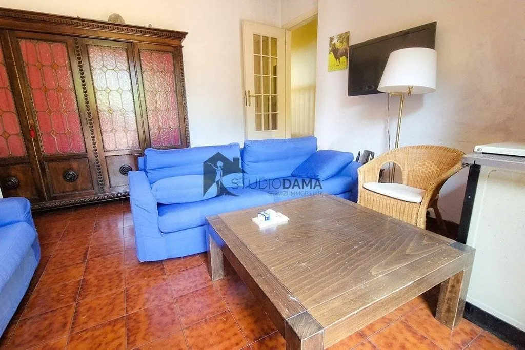 Soggiorno - Villa with Extensive Land in Collebeato