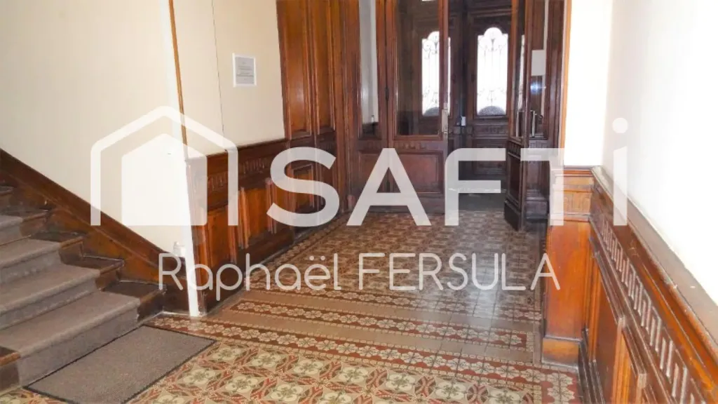 Esik - Bourgeois Flat with Rooftop View in Mazamet Centre