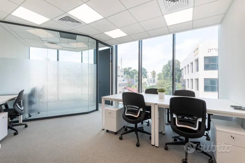 Bureau - Private Office for 4 in Milan