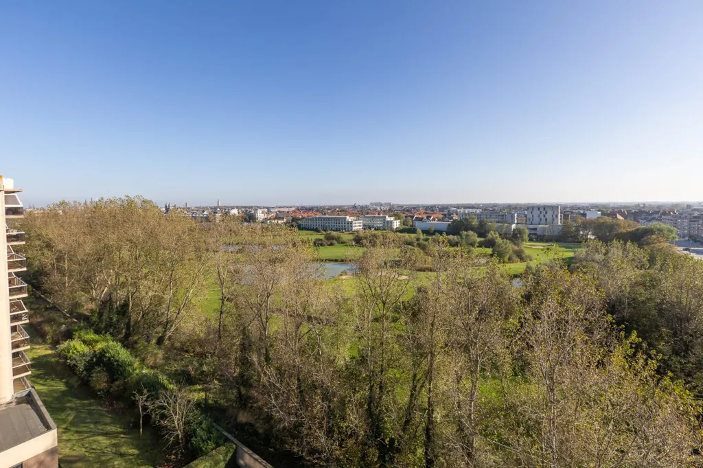 Jardin - Penthouse Rénové avec Terrasse à Ostende