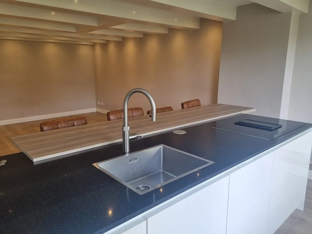 Kitchen - Split-Level Maisonette with Canal View in Jordaan