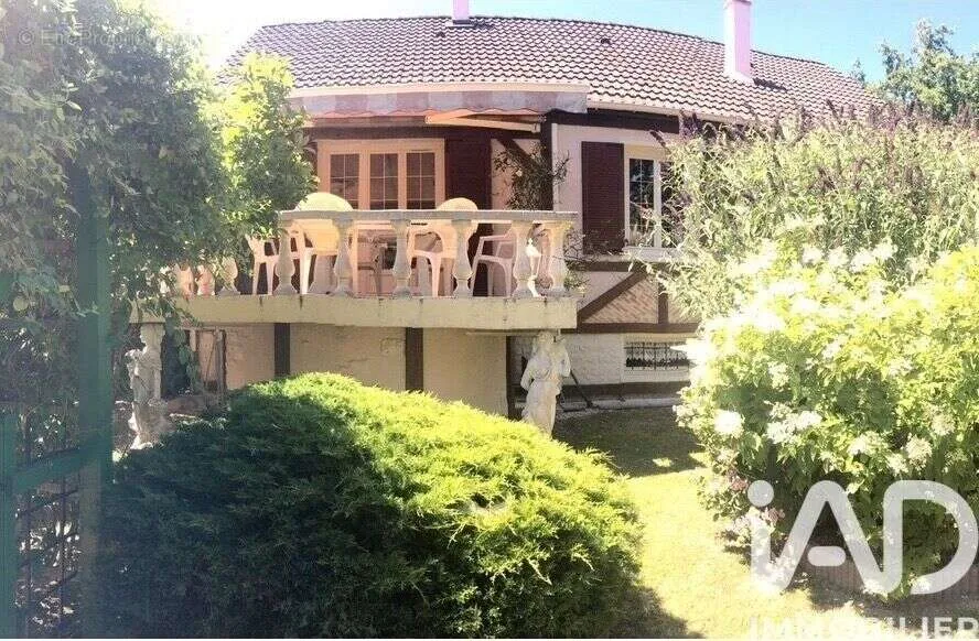 6-toaline maja asukohas Aubigny-Sur-Nere