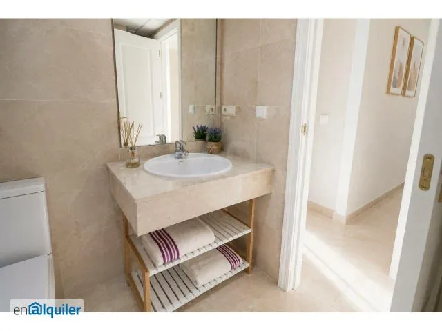 Salles de bain - Duplex Apartment with Sea Views in Marbella
